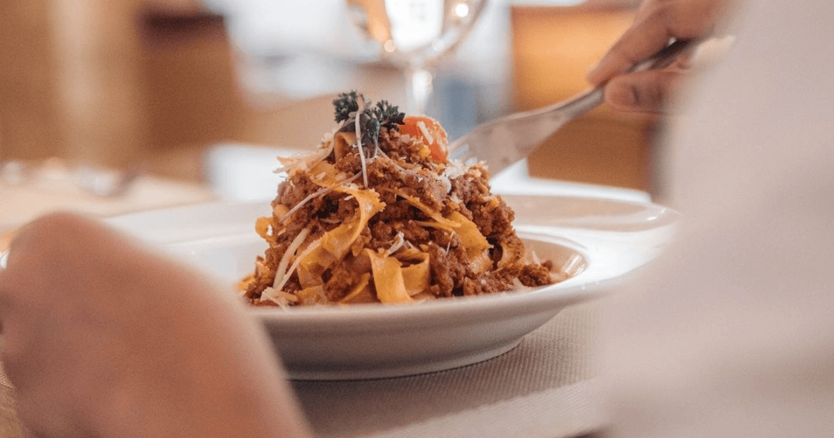 spaccanapoli pizza and pasta night