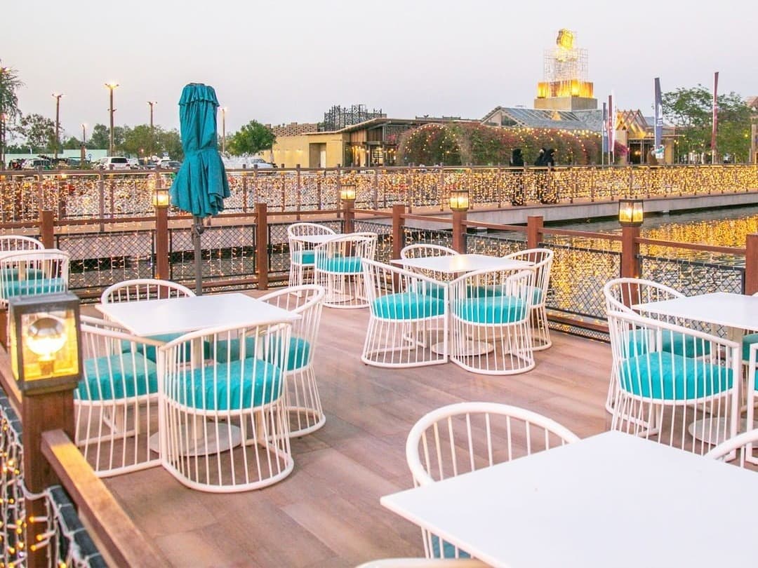 Sanderson's (Sustainable City) photo