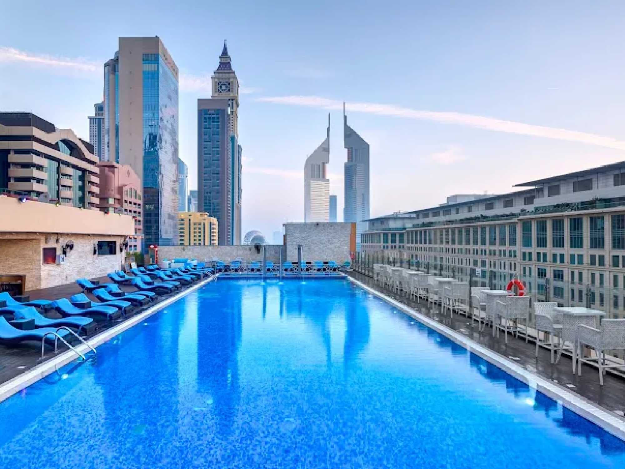 Gevora Hotel - Pool photo