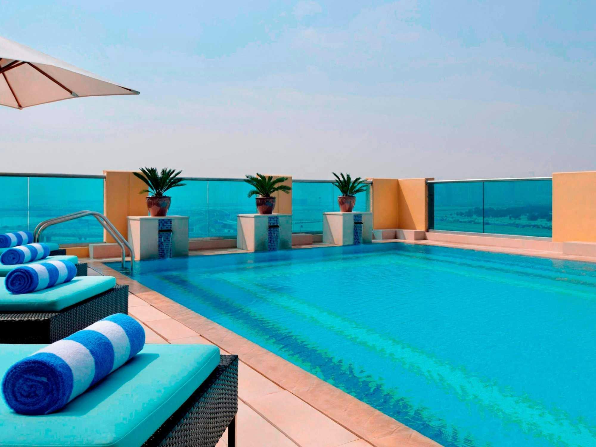 Marriott Hotel (Al Jaddaf) - Pool photo