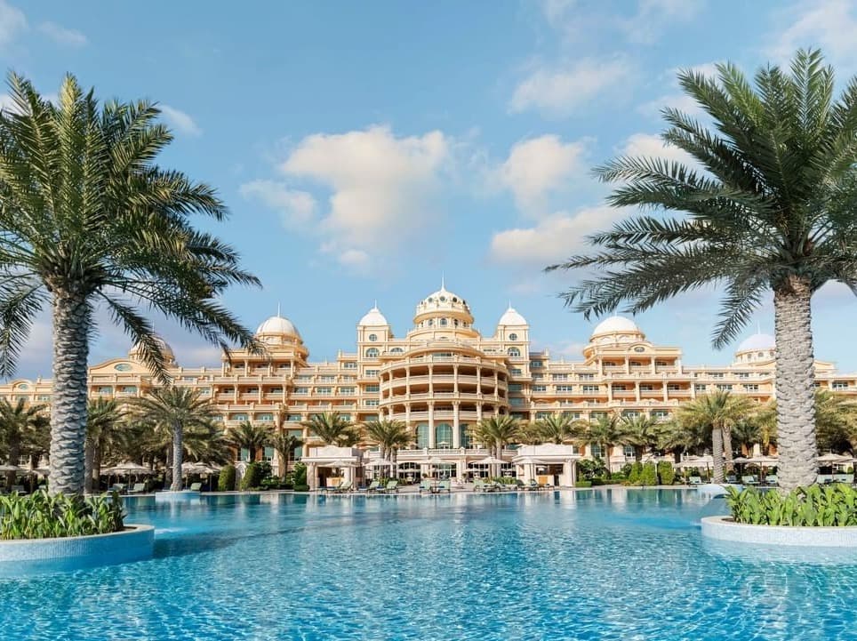 Raffles The Palm - Pool photo