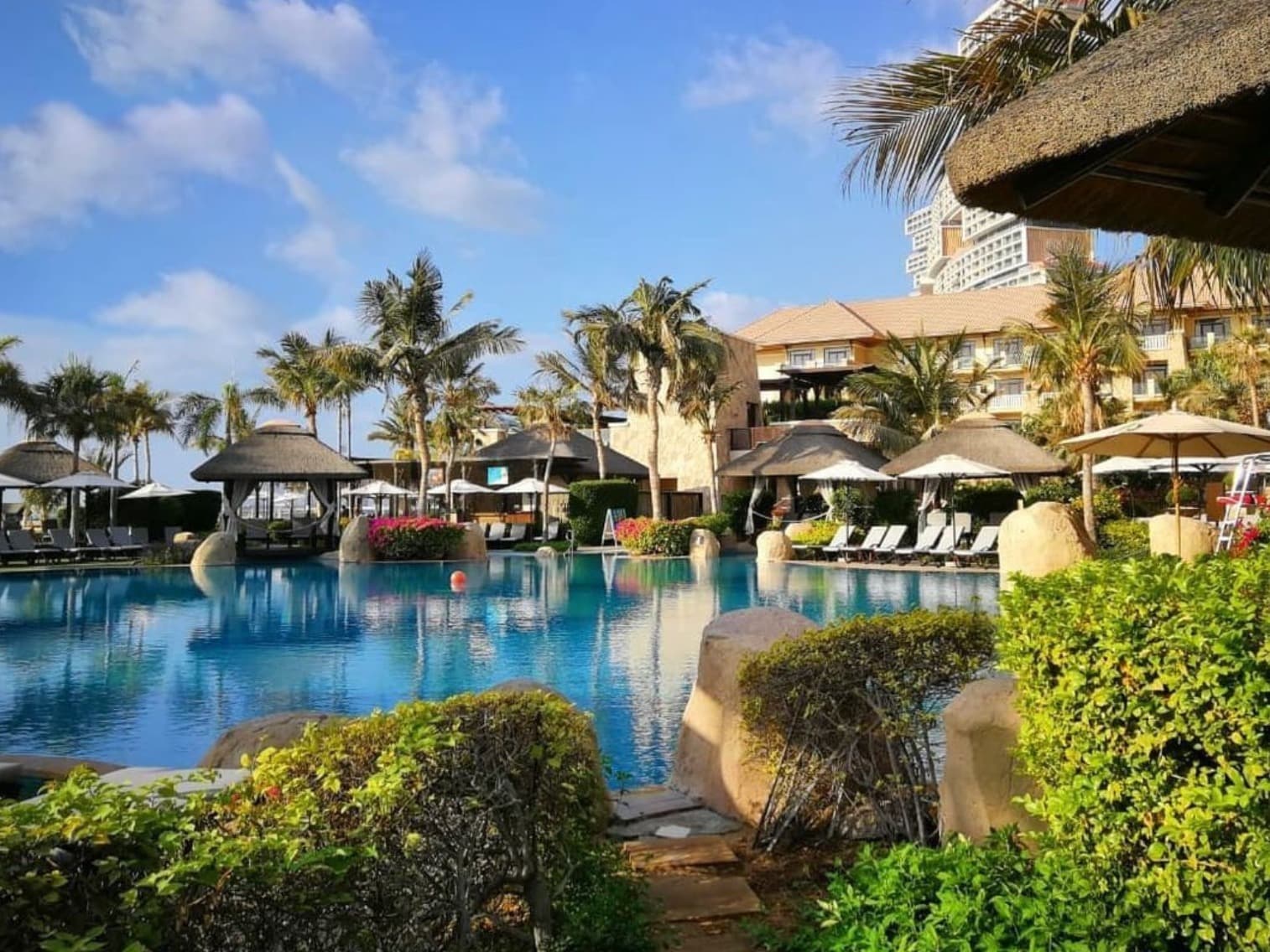 Sofitel The Palm - Pool & Beach photo