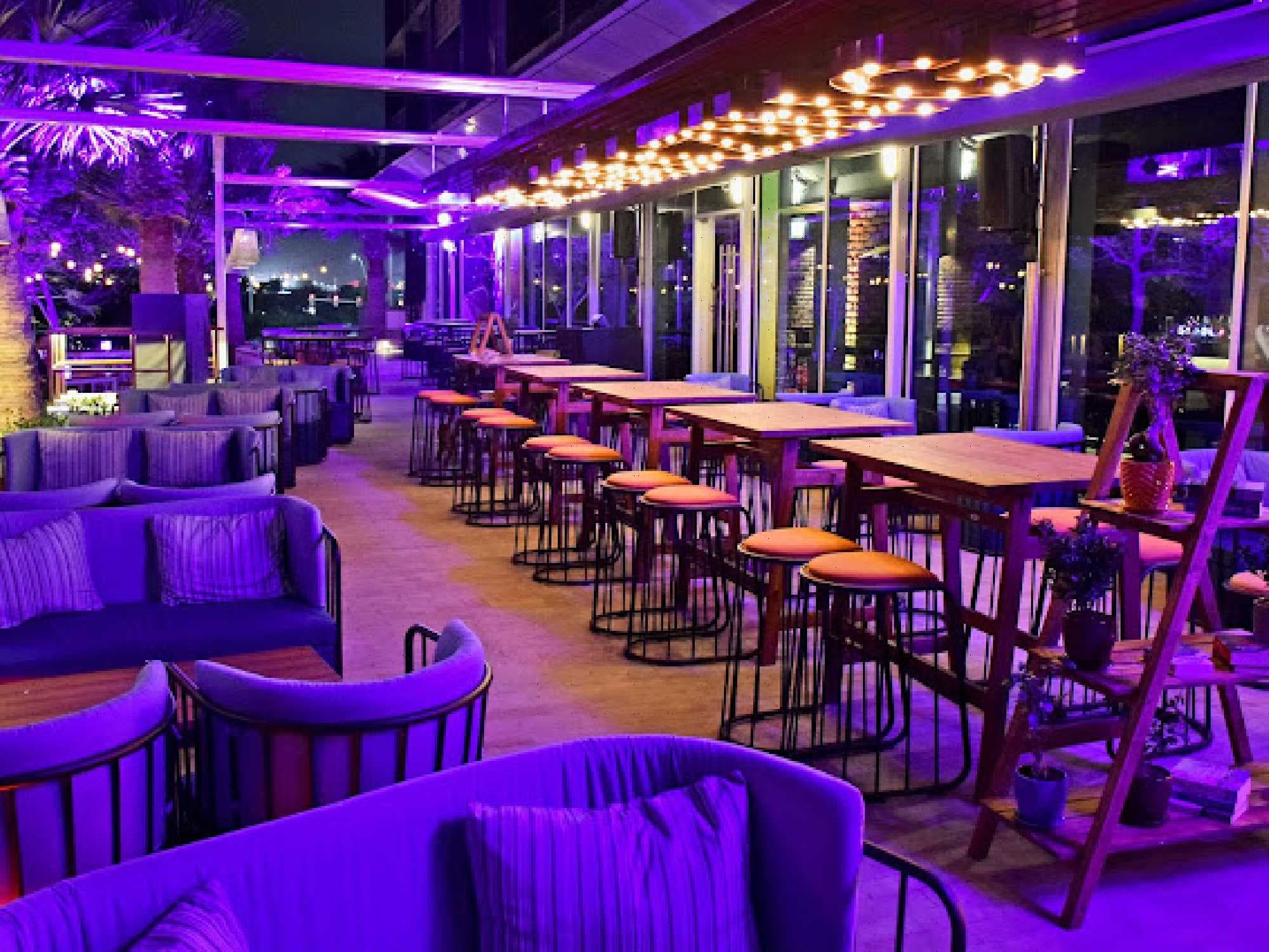 Y Bar photo