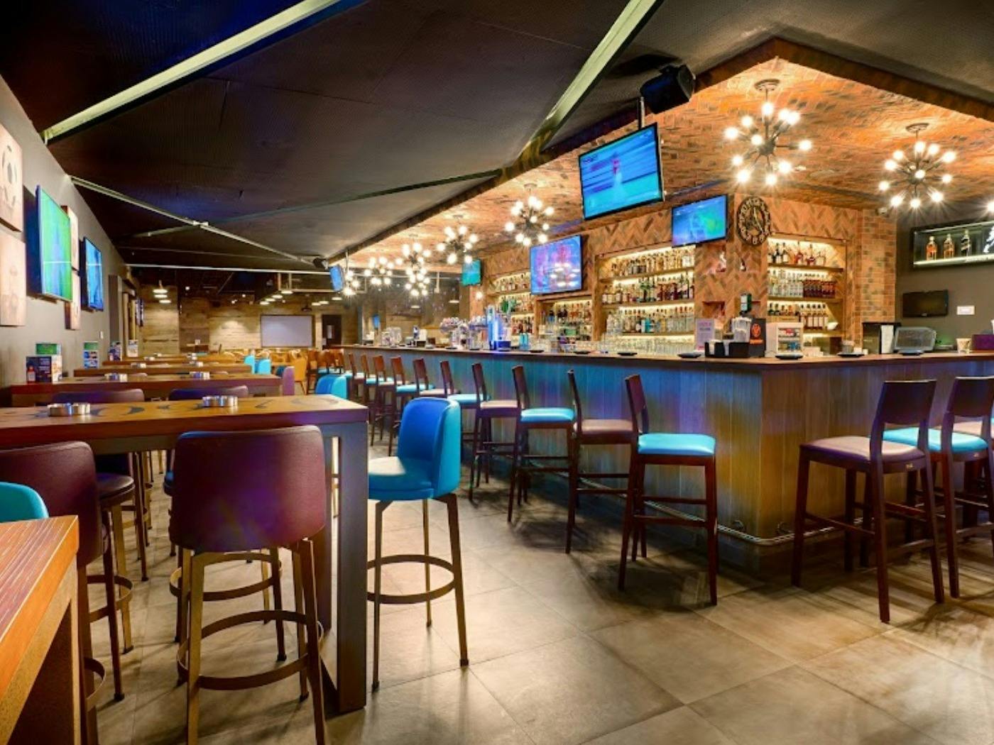 The Huddle Sports Bar & Grill (Bur Dubai) photo