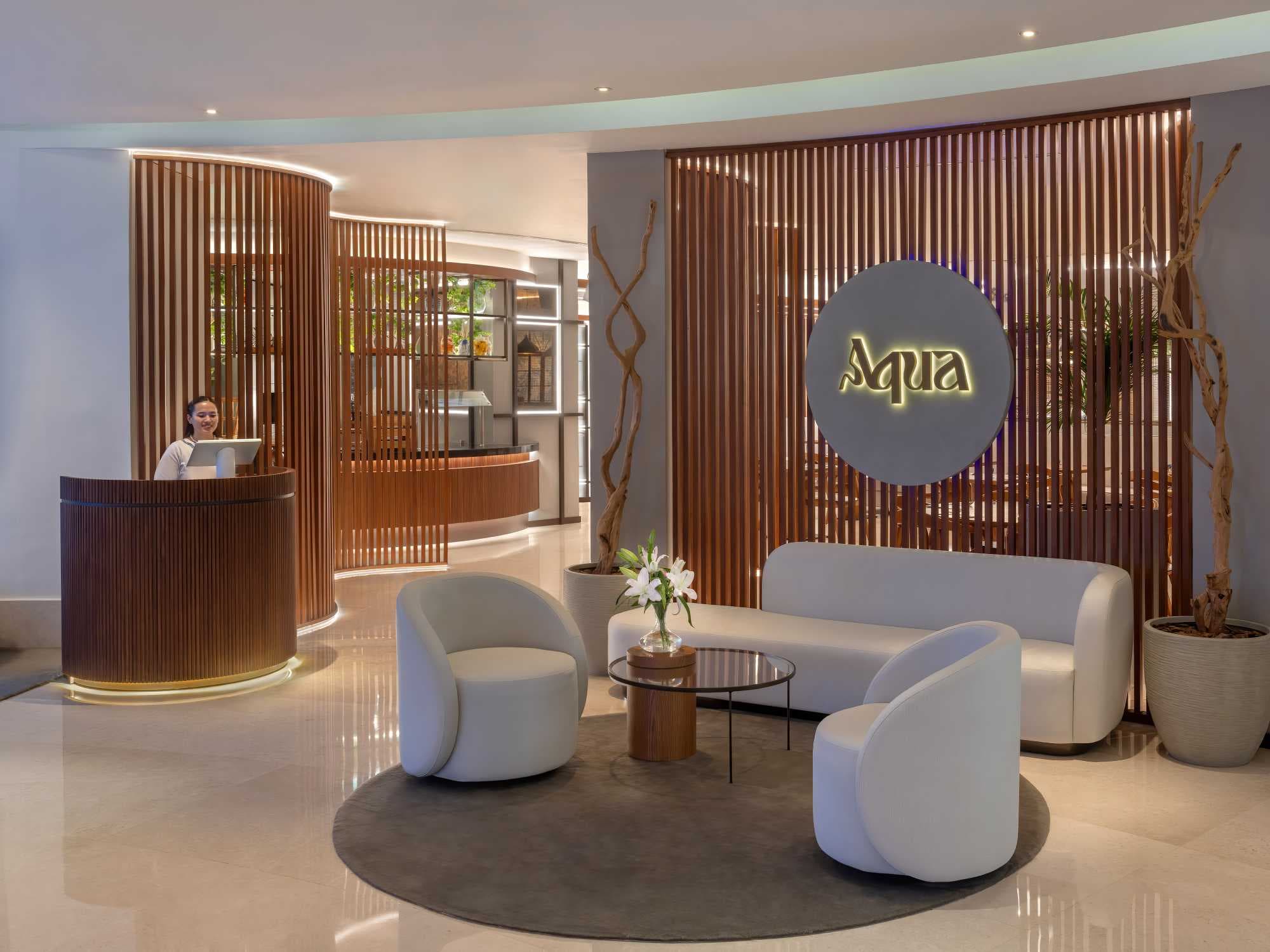 Aqua Restaurant & Bar photo