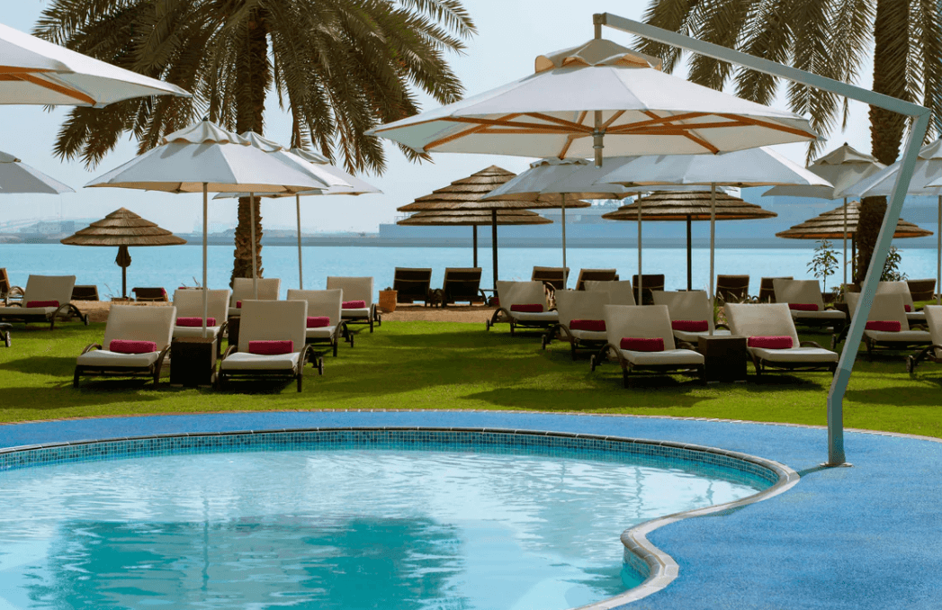 Le Méridien Abu Dhabi - Pool photo