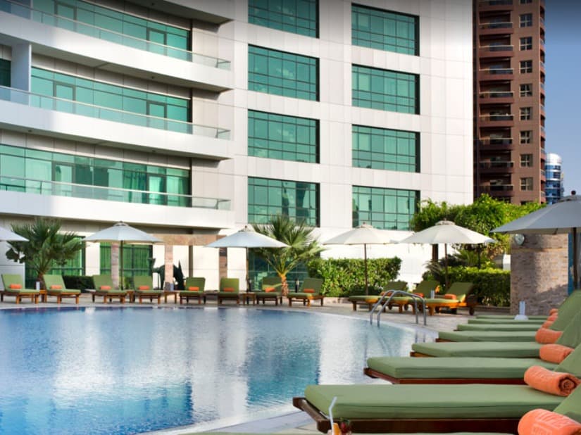 Waves Pool Lounge photo