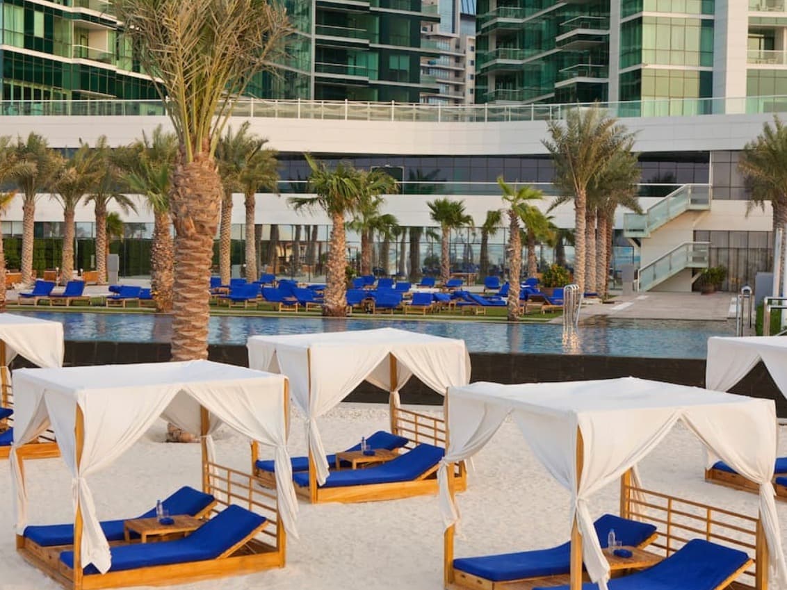 DoubleTree by Hilton Jumeirah - Pool & Beach photo